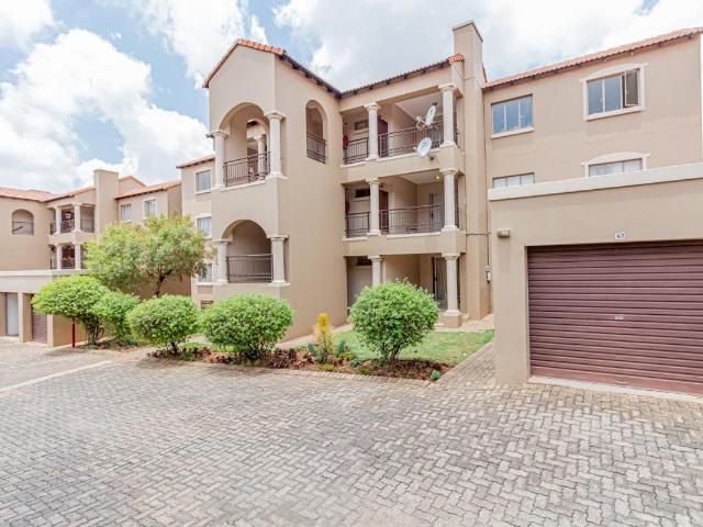 2 Bedroom apartment rented in North Riding, Randburg