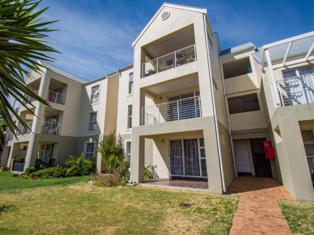 2 Bedroom apartment to rent in Strand Central
