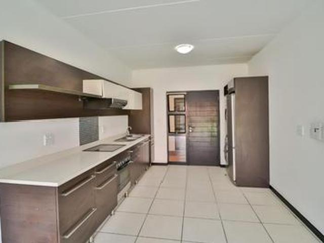 2 bedroom apartment to rent in strelitzia