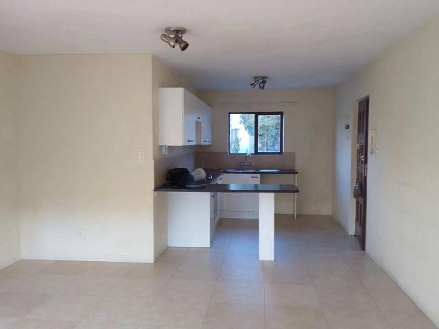 2 Bedroom Apartment to Rent in Paulshof