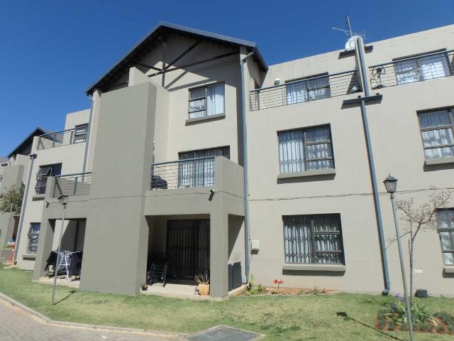 2 Bedroom Apartment to rent in Ruimsig