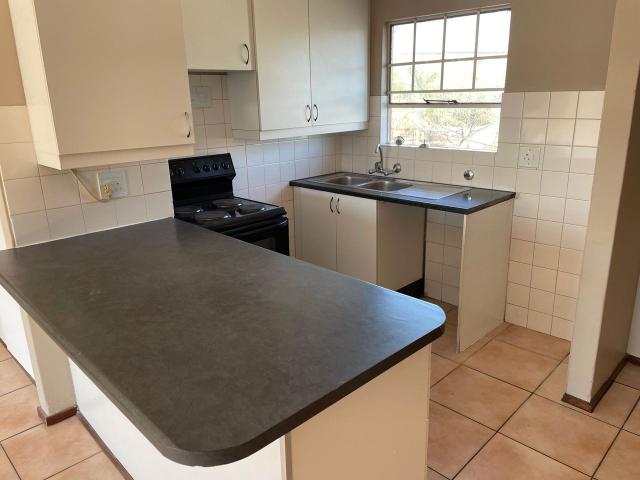2 Bedroom apartment to rent in Weltevreden Park, Roodepoort