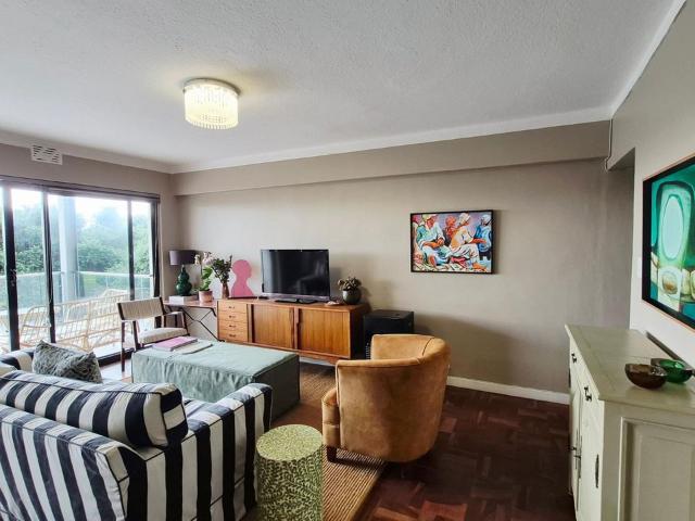 2 Bedroom apartment to rent in Three Anchor Bay, Cape Town