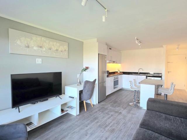 2 Bedroom apartment to rent in Zonnebloem, Cape Town