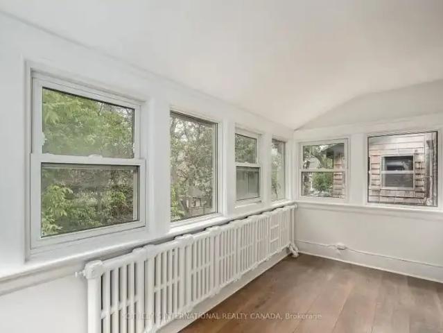 2 Bedroom Apartment Toronto ON 104106698