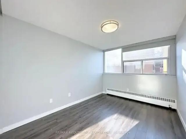 2 Bedroom Apartment Toronto ON 104224335