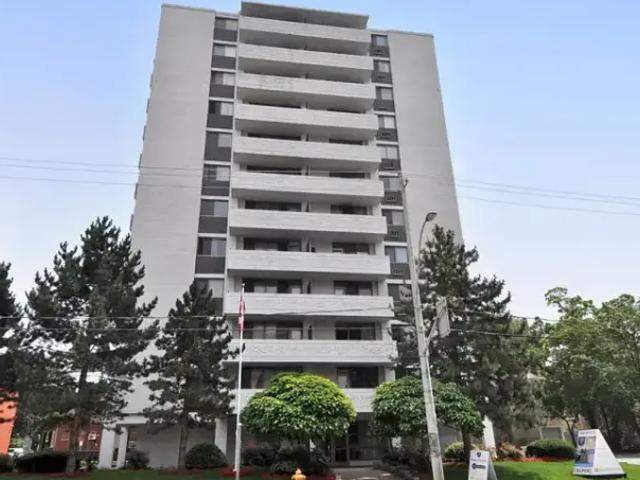2 Bedroom Apartment Toronto ON 104940159