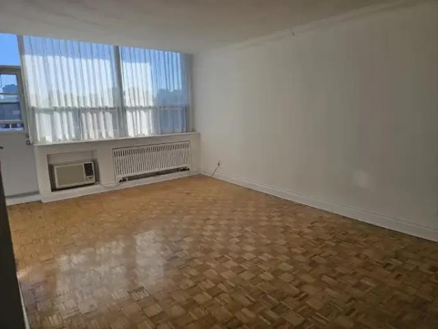 2 Bedroom Apartment Toronto ON 100249865