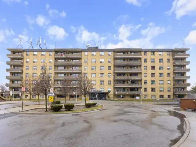2 Bedroom Apartment Toronto ON 101216632