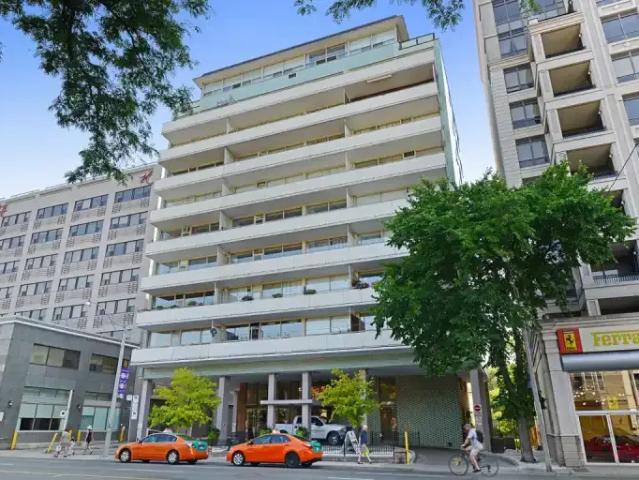 2 Bedroom Apartment Toronto ON 102052092