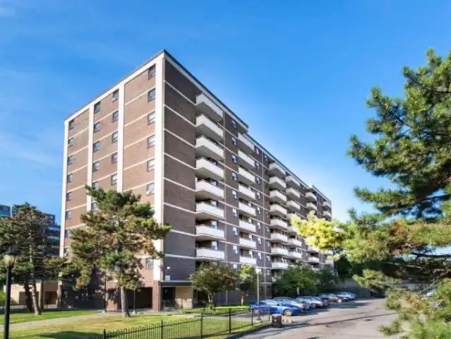 2 Bedroom Apartment Toronto ON 103011650