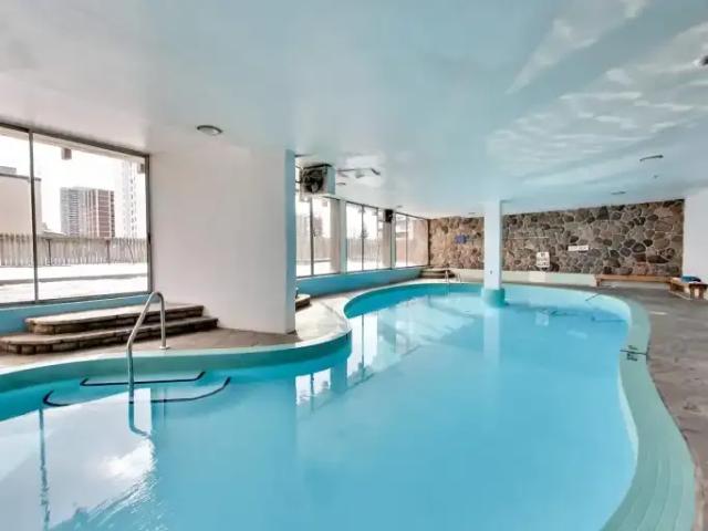 2 Bedroom Apartment Toronto ON 103243179