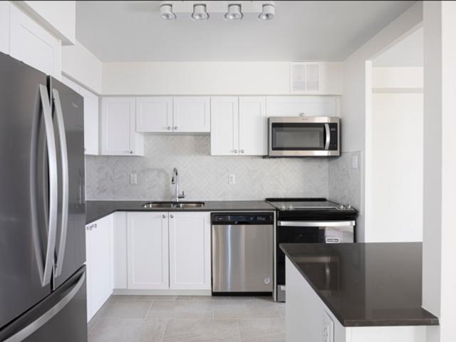 2 Bedroom Apartment Toronto ON 88718640