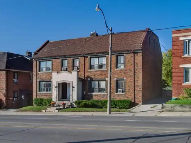 2 Bedroom Apartment Toronto ON 98421344