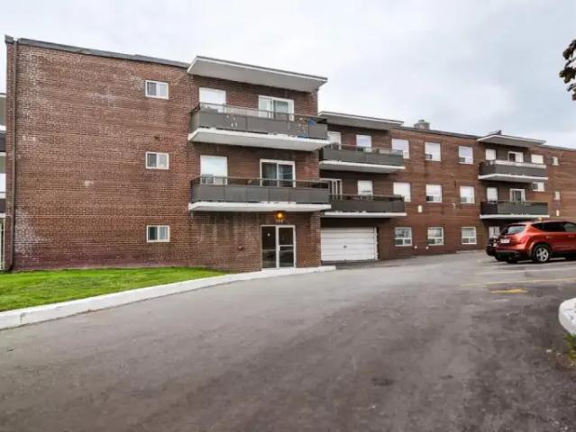 2 Bedroom Apartment Toronto ON 99824012