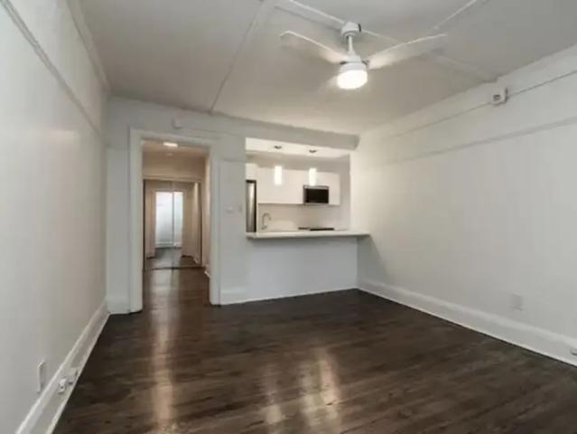2 Bedroom Apartment Toronto ON 99003409