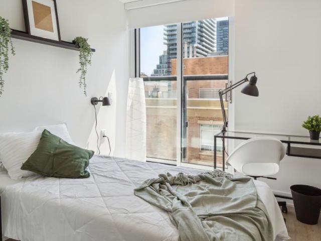 2 Bedroom Apartment Toronto ON LS90500822
