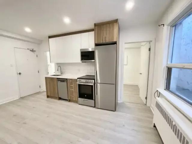 2 Bedroom Apartment Toronto ON LS93488242