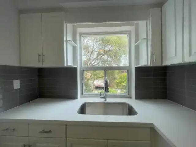 2 Bedroom Apartment Toronto ON LS99505049