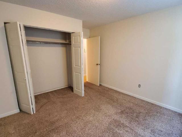 2 Bedroom Apartment: Unit #206 2 Bedroom Apartment for Rent at 1724 10a St Sw, Calgary, AB T2T 3J8 Mount royal