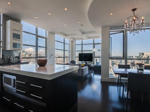 2 Bedroom Apartment Vancouver BC 103568130