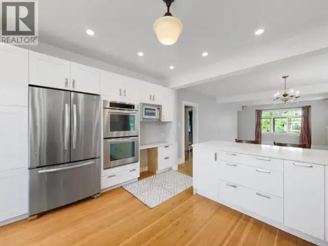 2 Bedroom Apartment Vancouver BC 104535574