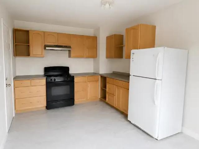 2 Bedroom Apartment Vancouver BC 104362319