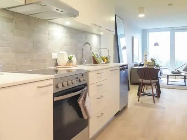 2 Bedroom Apartment Vancouver BC LS102018038
