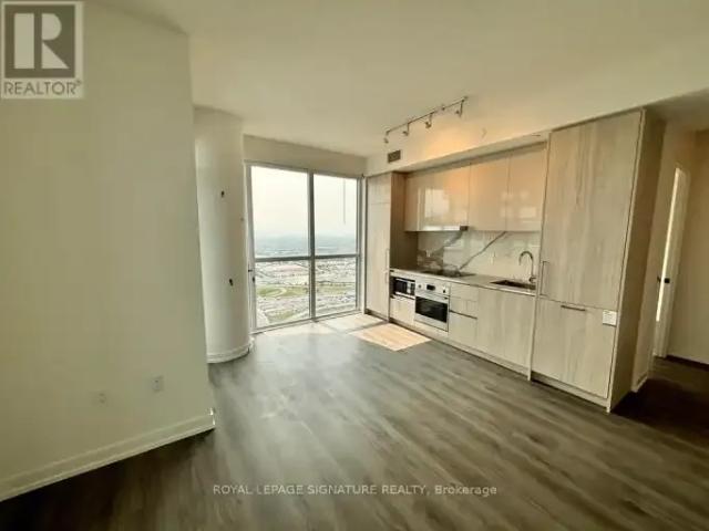2 Bedroom Apartment Vaughan ON 104067122
