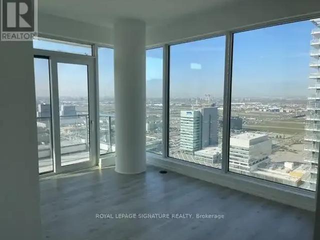 2 Bedroom Apartment Vaughan ON 104864256