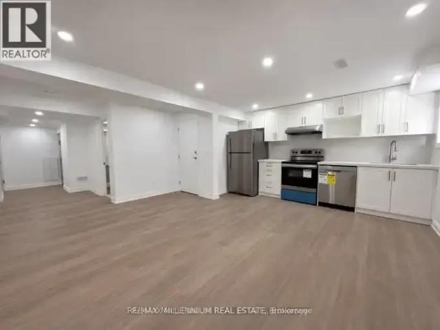 2 Bedroom Apartment Vaughan ON 104957687