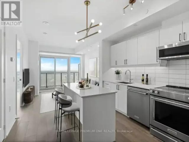 2 Bedroom Apartment Vaughan ON 105072128