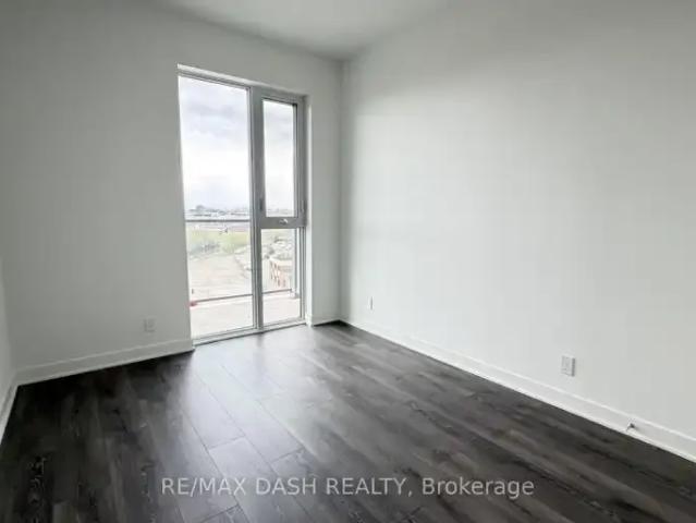 2 Bedroom Apartment Vaughan ON 102085920