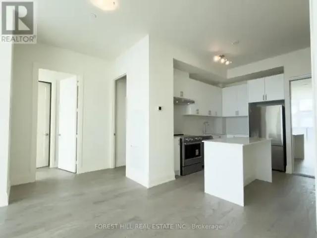 2 Bedroom Apartment Vaughan ON 102578931