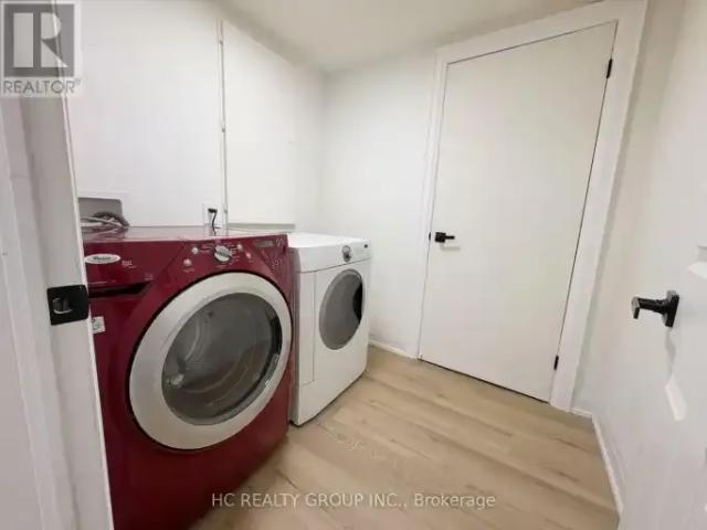2 Bedroom Apartment Vaughan ON 102794989