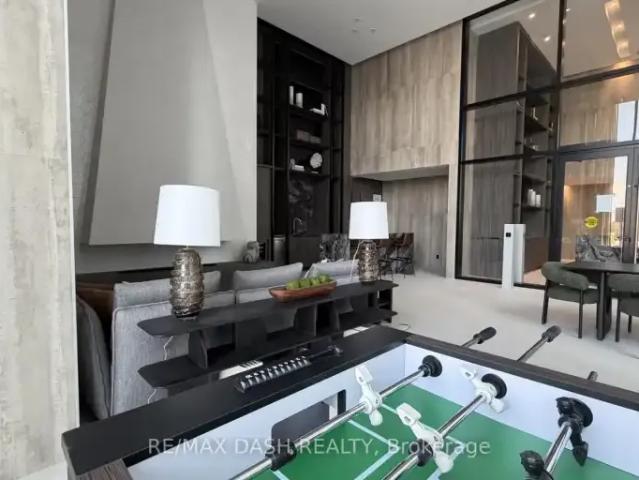2 Bedroom Apartment Vaughan ON 103338613