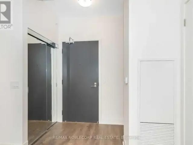 2 Bedroom Apartment Vaughan ON LS102468525