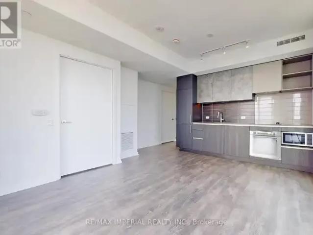 2 Bedroom Apartment Vaughan ON LS102629506
