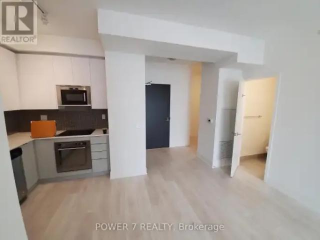 2 Bedroom Apartment Vaughan ON LS102658671