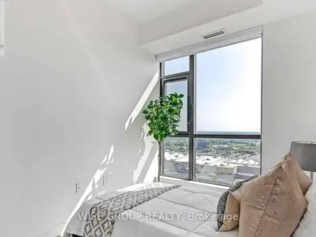 2 Bedroom Apartment Vaughan ON LS102883721