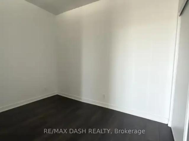 2 Bedroom Apartment Vaughan ON LS102883737