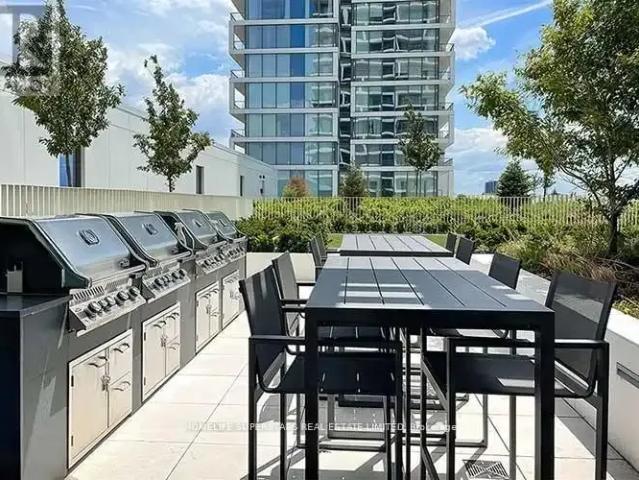 2 Bedroom Apartment Vaughan ON LS102915360