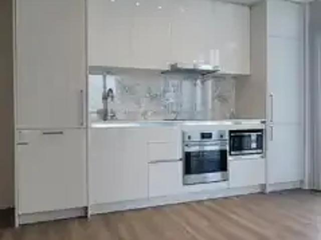 2 Bedroom Apartment Vaughan ON LS102204295