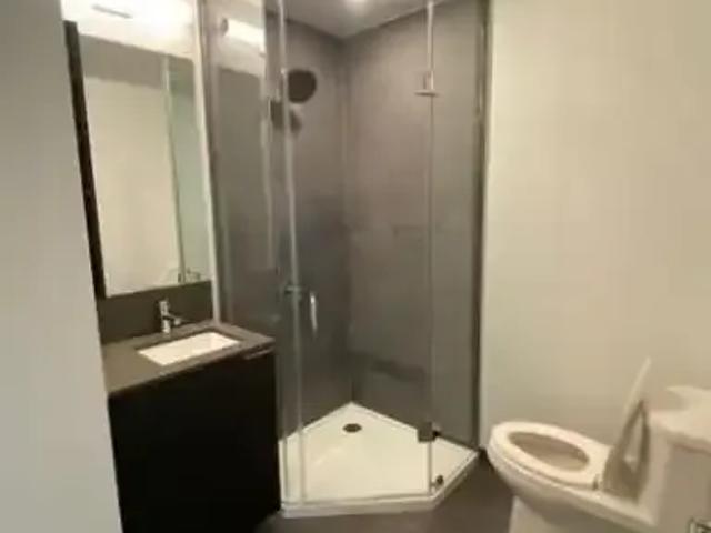 2 Bedroom Apartment Vaughan ON LS102204298