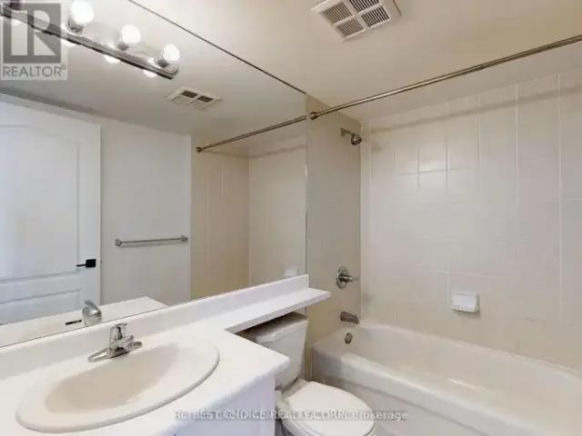2 Bedroom Apartment Vaughan ON LS102339255