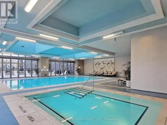 2 Bedroom Apartment Vaughan ON LS103012063