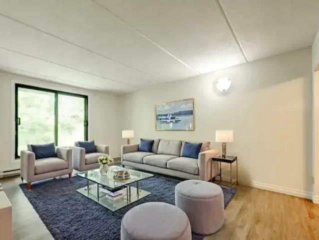 2 Bedroom Apartment Verdun QC 99972267