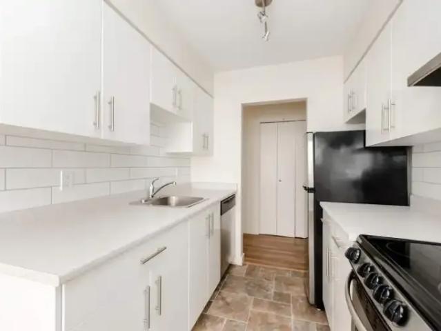 2 Bedroom Apartment Victoria BC 100757849