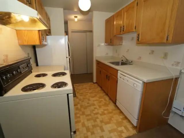 2 Bedroom Apartment Wainwright AB LS102393939