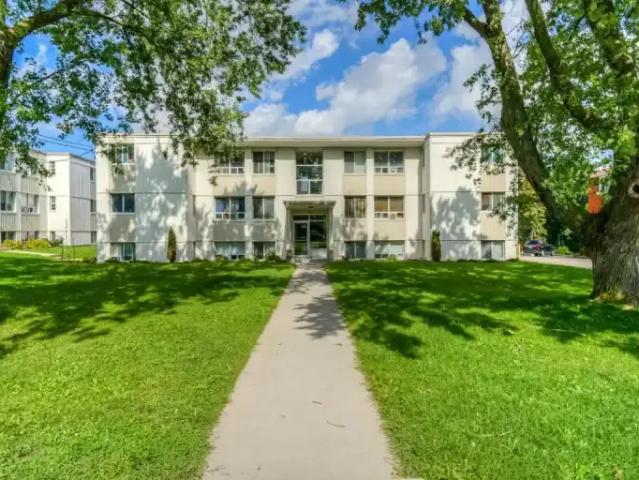 2 Bedroom Apartment Waterloo ON LS103011369